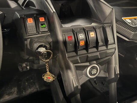 2017 BRP Can-Am Maverick X RS DPS, чёрный, 2500000 рублей, вид 4