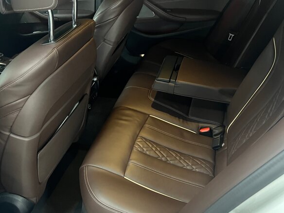 2020 BMW 5 серии 530d xDrive VII (G30/G31/G38) Рестайлинг, белый, 5500000 рублей - вид 14