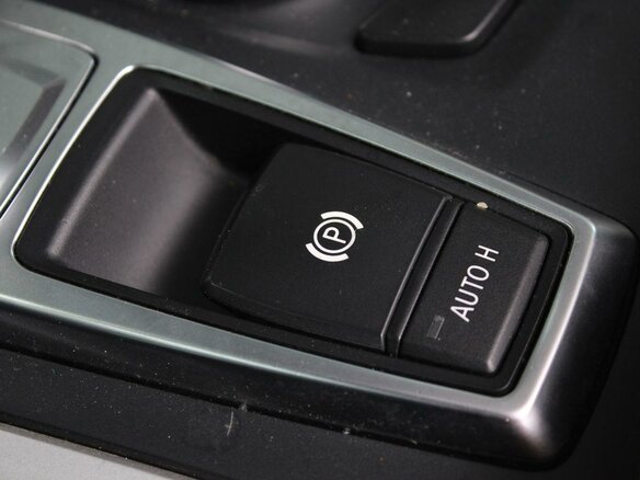 2008 BMW X6 35i 6-speed I (E71), красный - вид 19