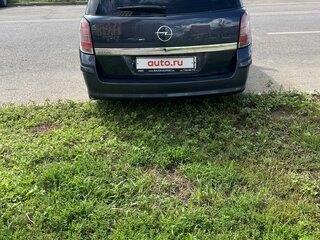 2011 Opel Astra H Рестайлинг, серый, 590000 рублей, вид 4