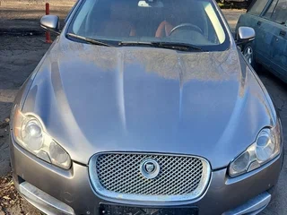 2010 Jaguar XF I, серый, 700000 рублей, вид 1