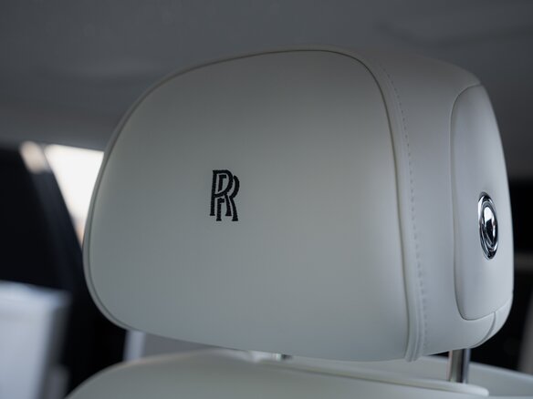 2026 Rolls-Royce Phantom Extended VIII Рестайлинг (Series II), чёрный, 86000000 рублей - вид 20