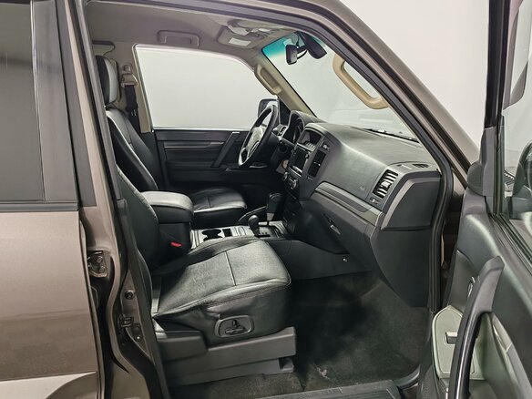 2014 Mitsubishi Pajero IV Рестайлинг 1, коричневый, 1900000 рублей - вид 18