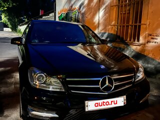 2011 Mercedes-Benz C-Класс 180 BlueEFFICIENCY III (W204) Рестайлинг, чёрный, 1300000 рублей, вид 4