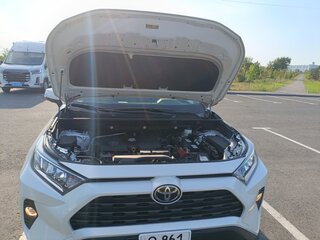 2022 Toyota RAV4 V (XA50), белый, 3599999 рублей, вид 3