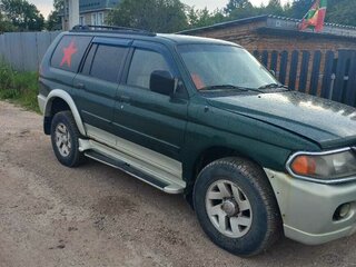 2000 Mitsubishi Montero Sport I, зелёный, 350000 рублей, вид 2