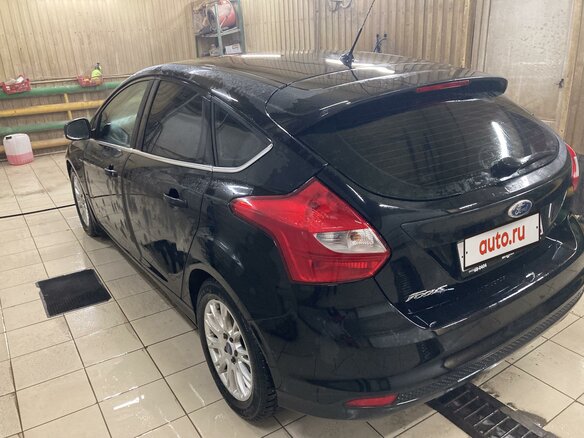 2011 Ford Focus III, чёрный - вид 9