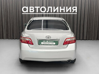 2011 Toyota Camry VI (XV40) Рестайлинг, серебристый, 1190000 рублей, вид 4