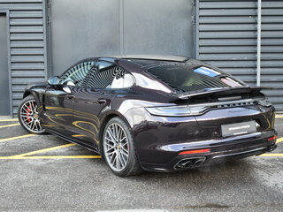 2021 Porsche Panamera GTS II Рестайлинг, фиолетовый, 11000000 рублей, вид 3