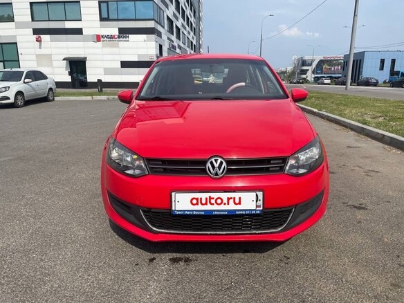 2011 Volkswagen Polo V, красный, 570000 рублей