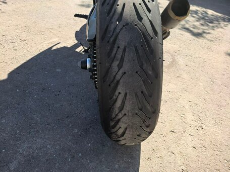 2018 KTM 1290 Super Duke R, чёрный, 1275000 рублей, вид 5