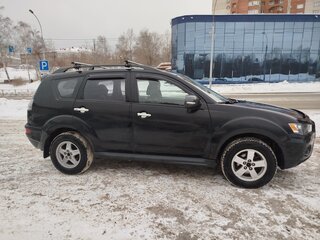 2011 Mitsubishi Outlander II Рестайлинг, чёрный, 1150000 рублей, вид 4