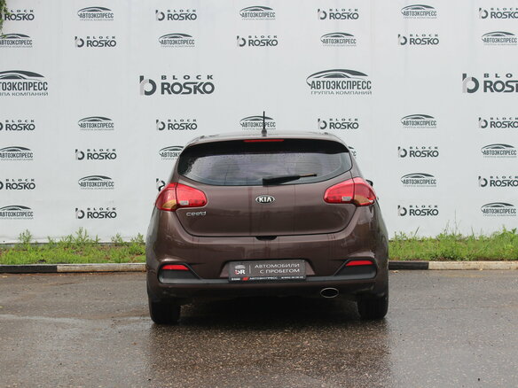 2012 Kia Ceed II, коричневый, 560000 рублей - вид 5