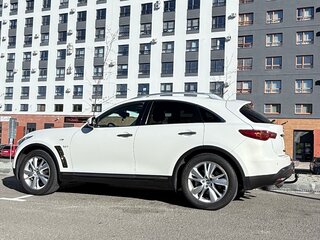 2015 Infiniti QX70, белый, 2590000 рублей, вид 2