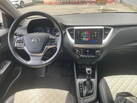 2017 Hyundai Solaris II, белый, 1350000 рублей - вид 8