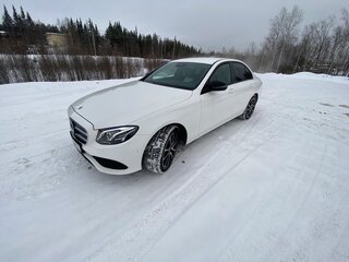 2017 Mercedes-Benz E-Класс 220 d V (W213, S213, C238), белый, 2780000 рублей, вид 1
