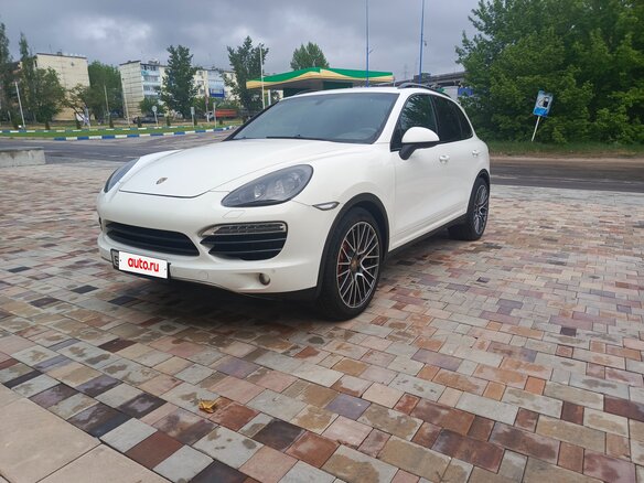 2010 Porsche Cayenne Diesel II (958), белый, 3050000 рублей