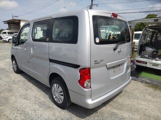 2020 Nissan NV200, серебристый, 1900000 рублей, вид 3