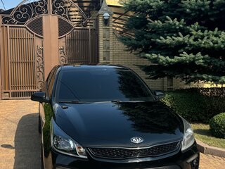 2017 Kia Rio IV, чёрный, 1220000 рублей, вид 2