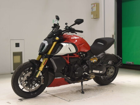 2020 Ducati Diavel 1260, красный, 1490000 рублей, вид 4
