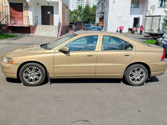 2008 Volvo S60 I Рестайлинг, золотистый - вид 3