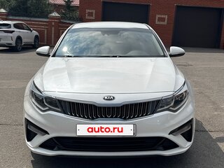 2019 Kia K5 III, белый, 2000000 рублей, вид 1
