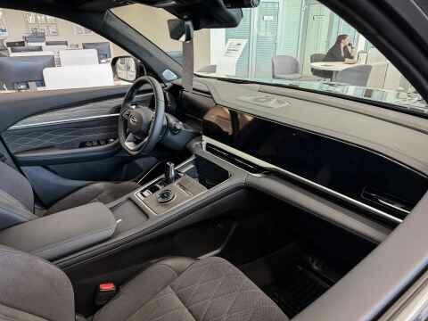 2026 Geely Monjaro I Рестайлинг, чёрный - вид 6