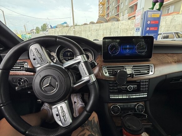 2011 Mercedes-Benz CLS 500 II (C218), чёрный, 2000000 рублей - вид 6