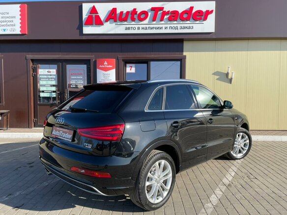 2013 Audi Q3 I (8U), чёрный - вид 4