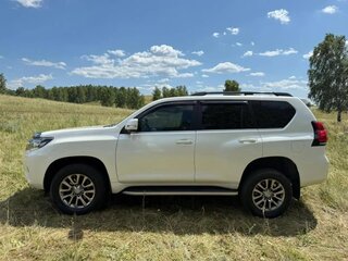 2018 Toyota Land Cruiser Prado 150 Series Рестайлинг 2, белый, 5500000 рублей, вид 3