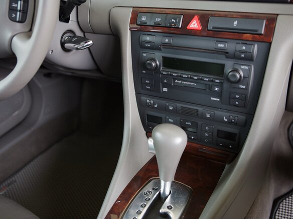 2002 Audi A6 II (C5) Рестайлинг, серебристый, 1600000 рублей - вид 6
