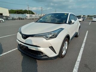 2018 Toyota C-HR I, белый, 1800000 рублей, вид 1