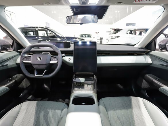 2024 Changan Lamore, серый - вид 17