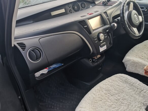 2010 Mazda Biante, чёрный, 1200000 рублей - вид 4