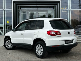 2011 Volkswagen Tiguan I, белый, 950000 рублей, вид 4
