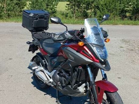 2020 Honda NC 750X, красный, 900000 рублей, вид 4