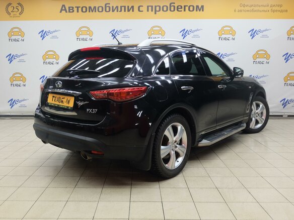 2011 Infiniti FX FX37 II (S51) Рестайлинг, чёрный - вид 2