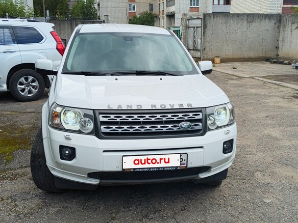2011 Land Rover Freelander II Рестайлинг, белый - вид 1
