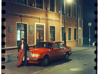 1991 Mercedes-Benz W124 200, красный, 1300000 рублей, вид 2