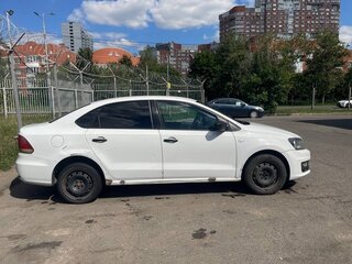 2018 Volkswagen Polo V Рестайлинг, белый, 600000 рублей, вид 4