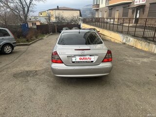 2003 Mercedes-Benz E-Класс 320 III (W211, S211), серебристый, 750000 рублей, вид 3