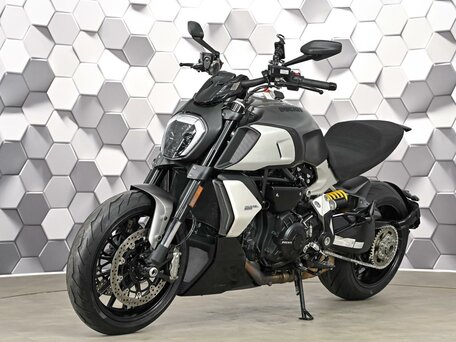 2019 Ducati Diavel 1260, серый, 1629000 рублей, вид 2