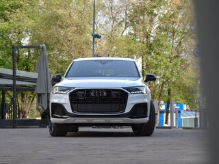2022 Audi Q7 55 TFSI II (4M) Рестайлинг, белый, 11000000 рублей, вид 2
