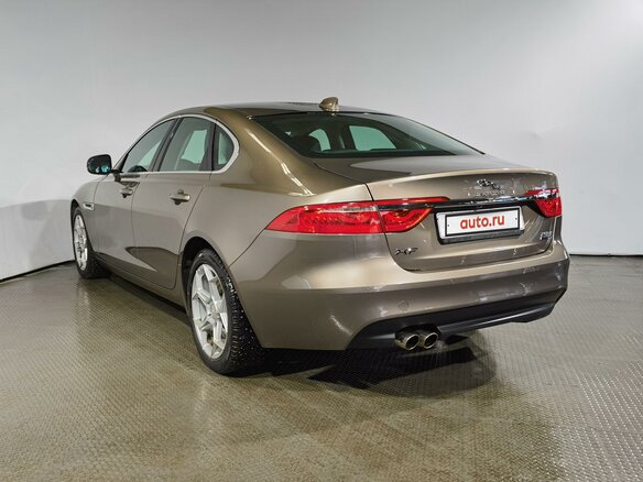 2016 Jaguar XF, коричневый - вид 4