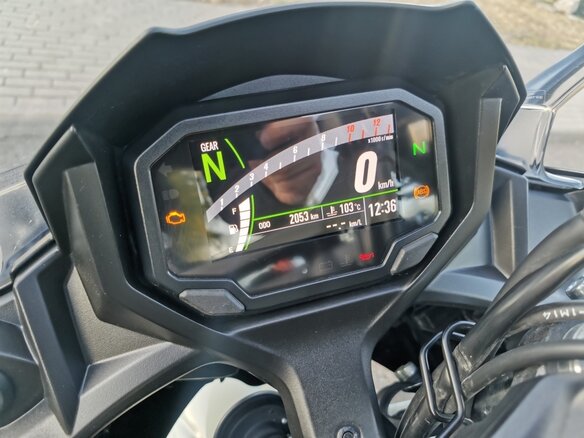 2021 Kawasaki Ninja 650, белый, 670856 рублей - вид 17