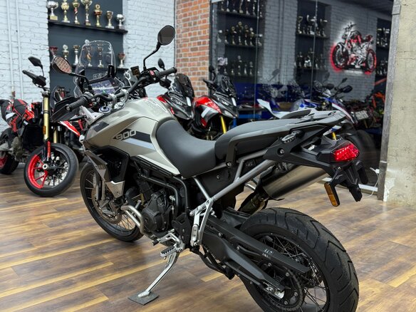 2023 Triumph Tiger 900, серебристый, 1770000 рублей - вид 5