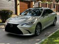 2022 Lexus ES 300h VII Рестайлинг, серый - вид 2