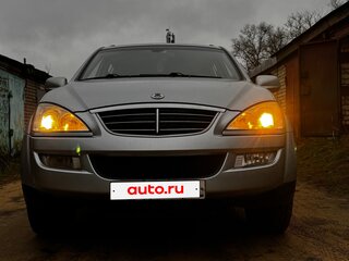 2010 SsangYong Kyron 4-speed I Рестайлинг, серебристый, 900000 рублей, вид 1