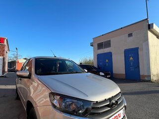 2018 Lada (ВАЗ) Granta I Рестайлинг, серебристый, 700000 рублей, вид 3