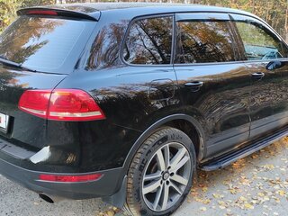 2013 Volkswagen Touareg II, чёрный, 2200000 рублей, вид 2